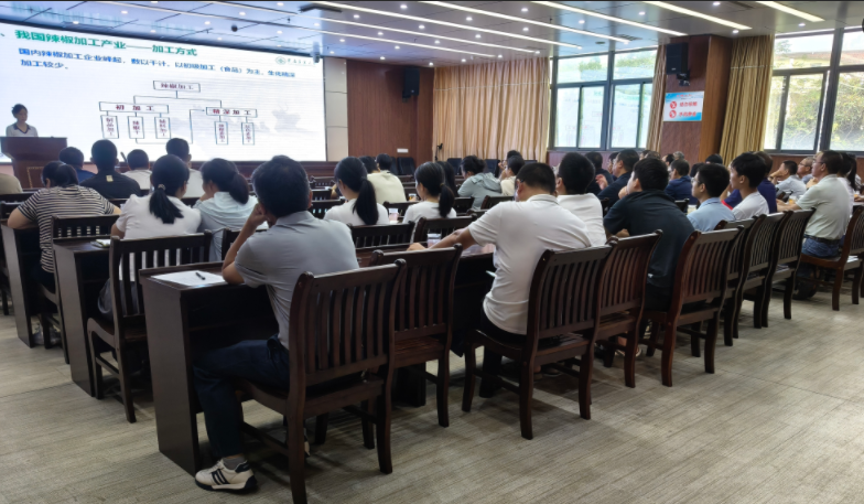 我院举办“生物技术在作物品种选育上的应用”中高级研修班